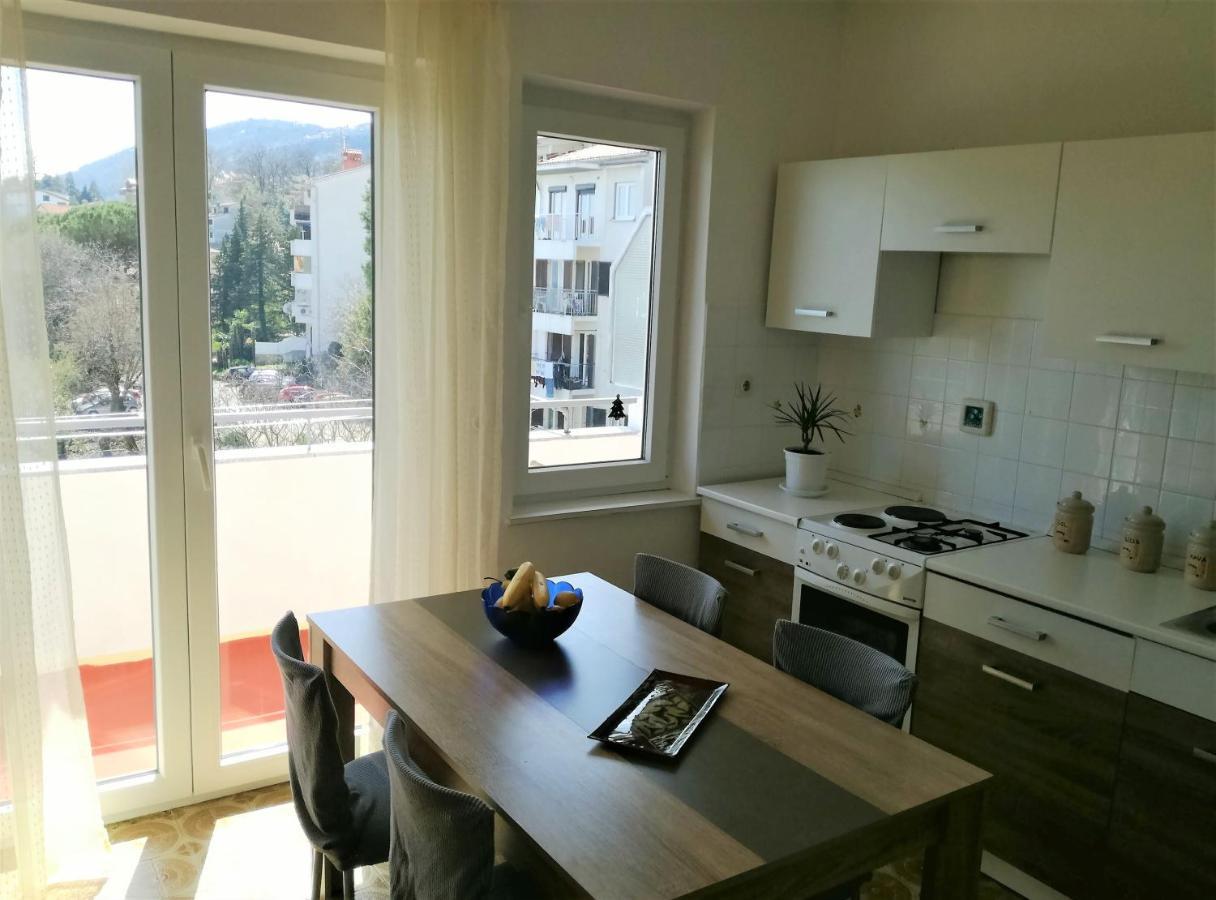 Apartmán Leona Lovran Exteriér fotografie
